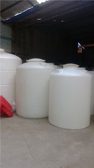 外加劑復配設備與滾塑容器 創(chuàng)新技術(shù)與應用前景